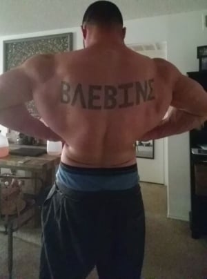 lat spread posing